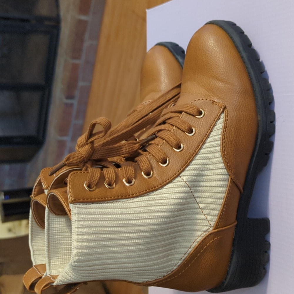 KOHL'S COMBAT BOOTS
